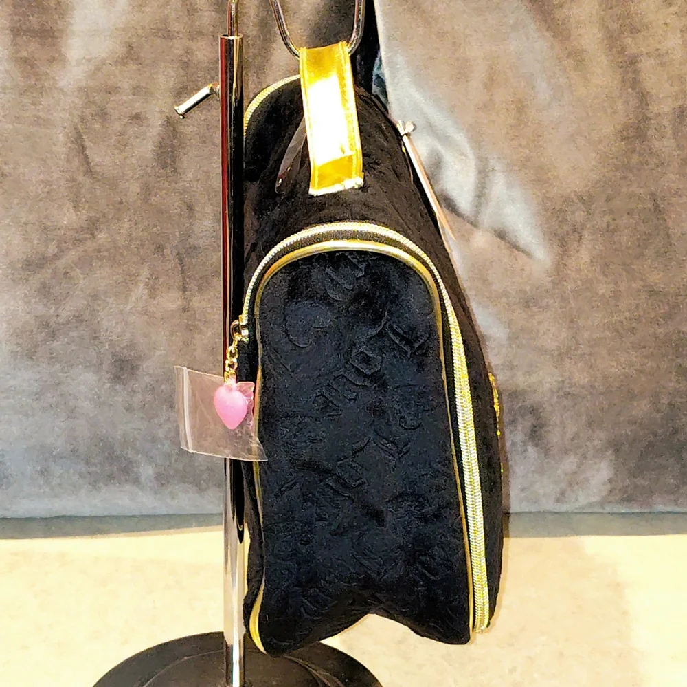 NWT JUICY COUTURE PINK TRAVEL COSMETIC BAG & BLACK HANGING TOILETRY BAG BUNDLE